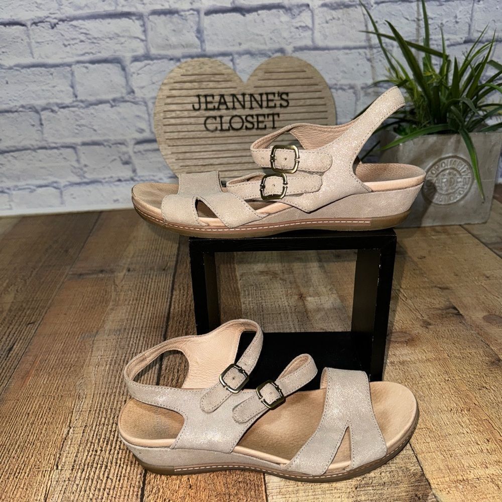 Dansko Angela Open Toe Sand Metallic Nubuck Leather Strappy Wedge Sandal size 40